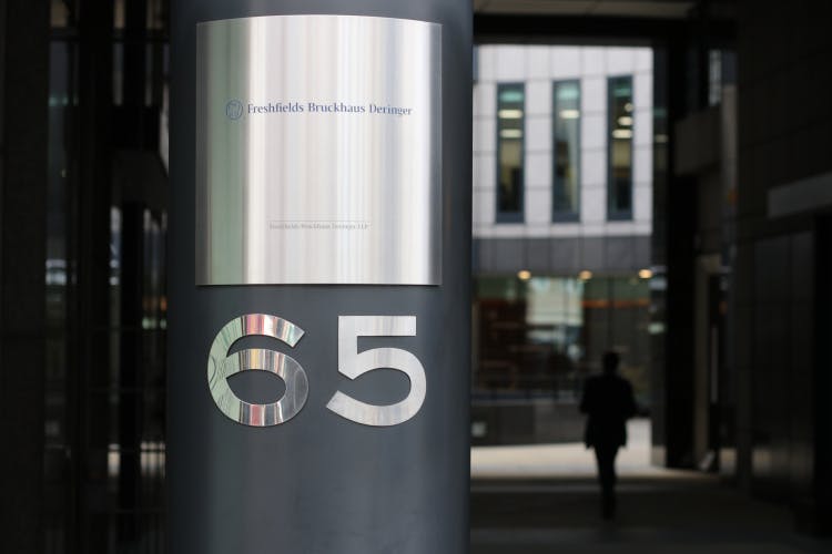 Freshfields Bruckhaus Deringer
